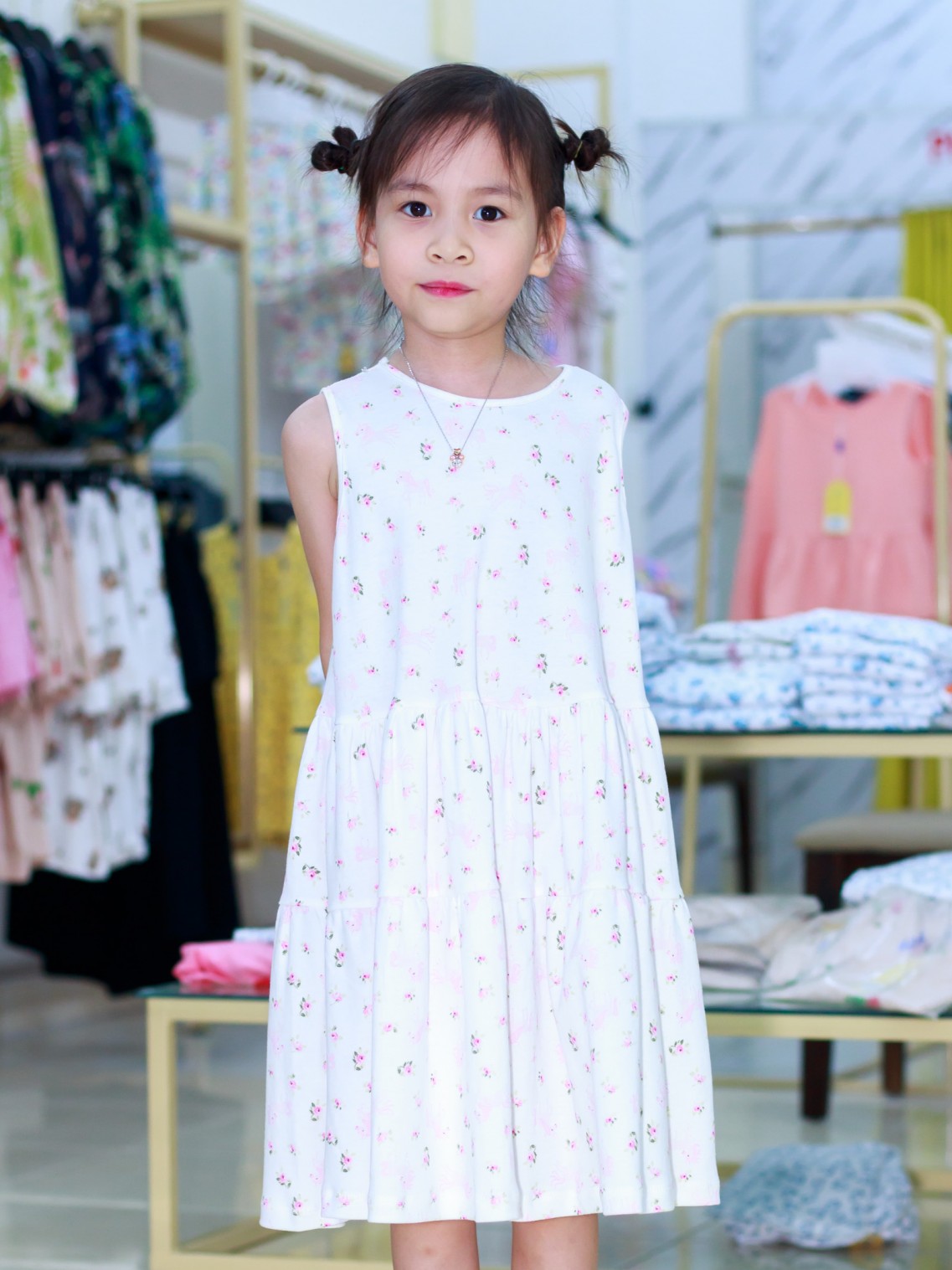 Váy 2 tầng Trắng Pony 120